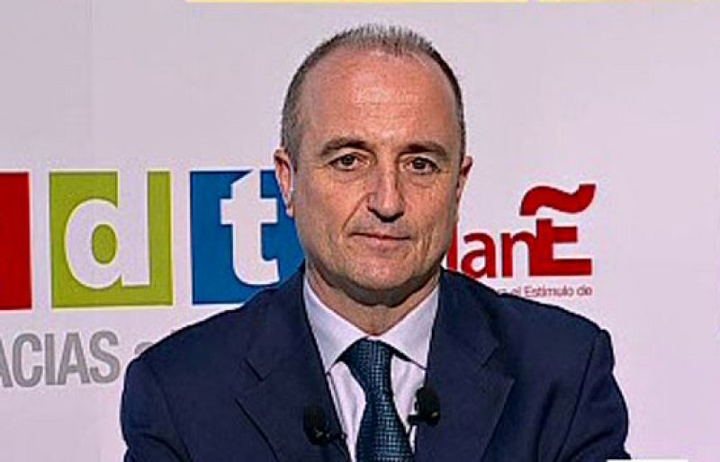 Miguel Sebastián compara la llegada de la TDT con la aparición de la televisión en 1957 