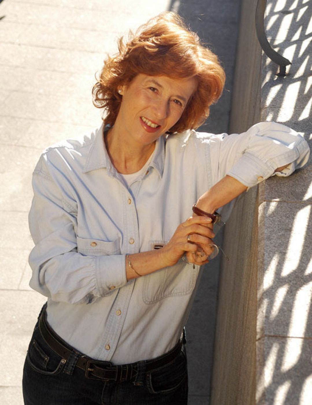 Página 2 - Julia Navarro 30/03/2010