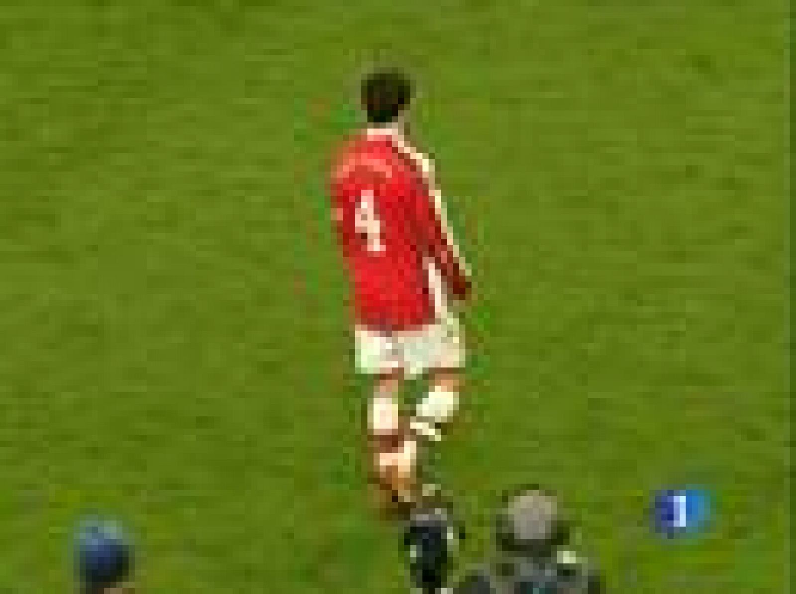 Cesc, cojea en el Emirates - Champions League | Ver