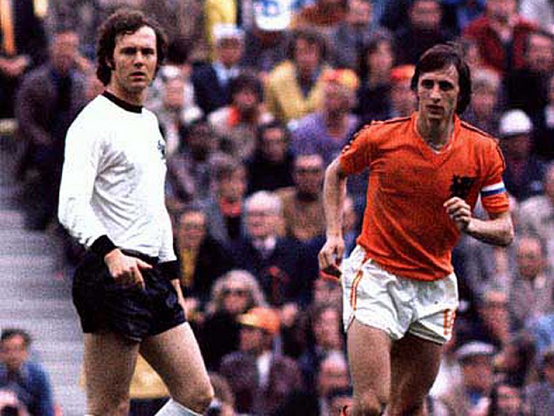 El mejor jugador alemán de la historia, el 'Kaiser' Franz Beckenbauer, fue el vencedor de su duelo contra Johan Cruyff que disputaron en el Mundial del 74.