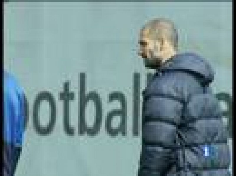  El entrenador del FC Barcelona, Pep Guardiola, no quiere que sus jugadores se relajen ante el próximo partido contra el Athletic por culpa de que se piense más en el clásico contra el Real Madrid, "No se acaba el mundo en el Bernabéu", apuntó. 