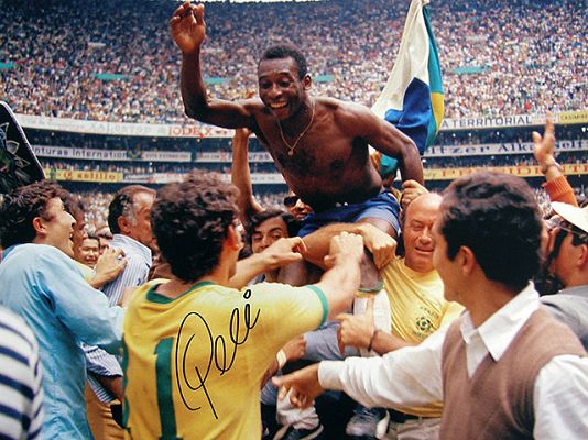 Edson pasó a llamarse O'Rei Pelé