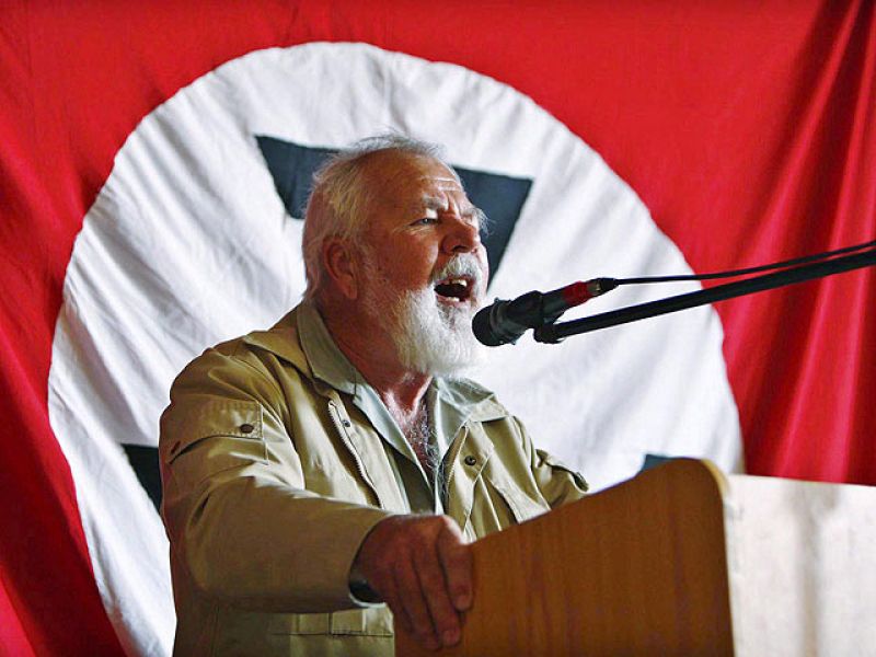  Muere a machetazos Terreblanche