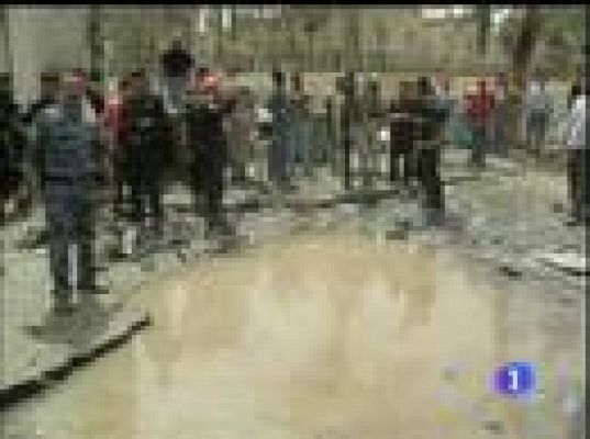 Telediario 1 - Telediario en 4' - 04/04/10