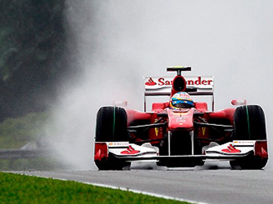  - Alonso abandona, Vettel gana