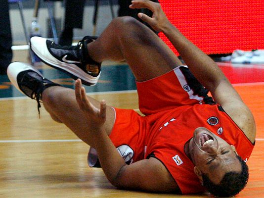 Baloncesto en RTVE - Lesión conmovedora en la ACB