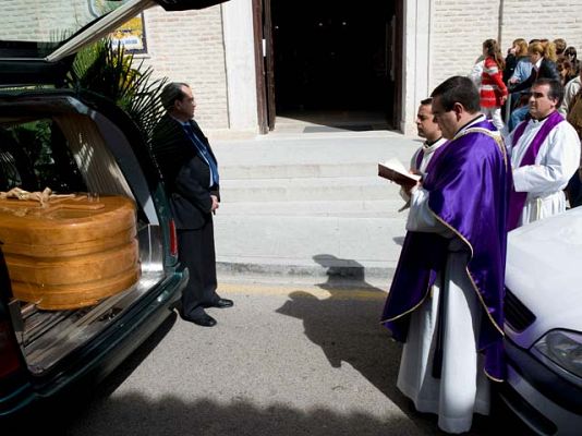  - Funeral por Cristina Martín