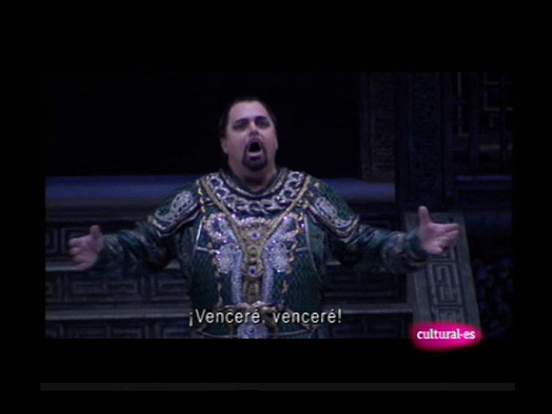  Documental sobre la producción de la ópera Turandot de Giacomo Puccini, dirigida por Núria Espert en el Gran Teatre del Liceu de Barcelona.  