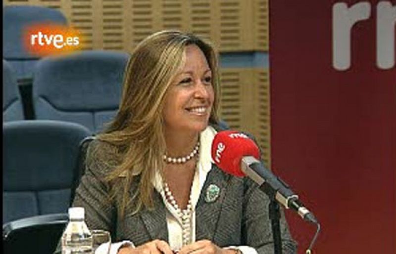 La ministra de Sanidad y Política Social ha estado en el programa "En días como hoy" de RNE