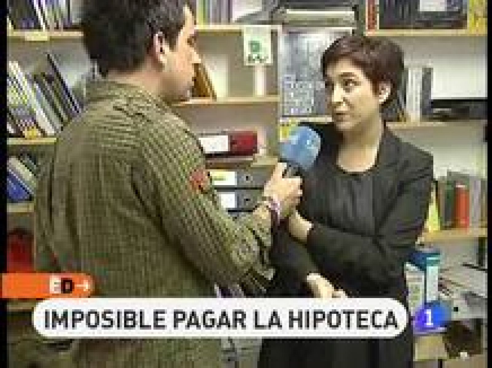 Cada día, 500 familias se quedan sin casa por no poder pagar la hipoteca. Una situación que afecta sobre todo a colectivos como "mileuristas", inmigrantes o familias con hijos que firmaron su hipoteca cuando los tipos estaban más bajos. Estefanía y David están a punto de engrosar esta desgraciada lista. 