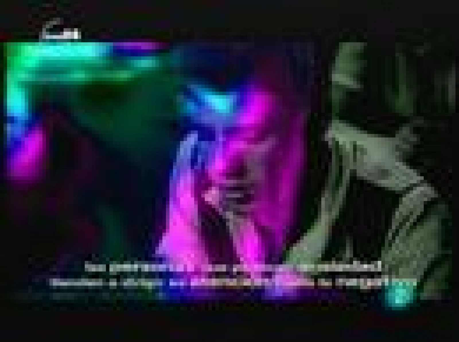 Y además (atención)