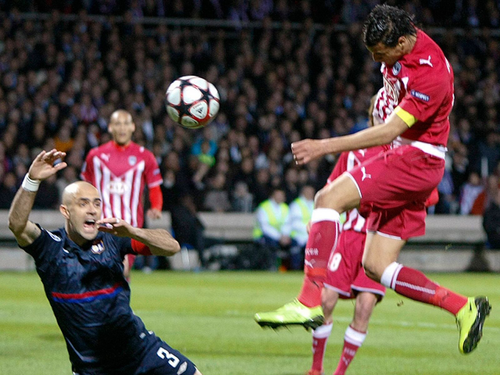 Gol de Chamakh (1-1)