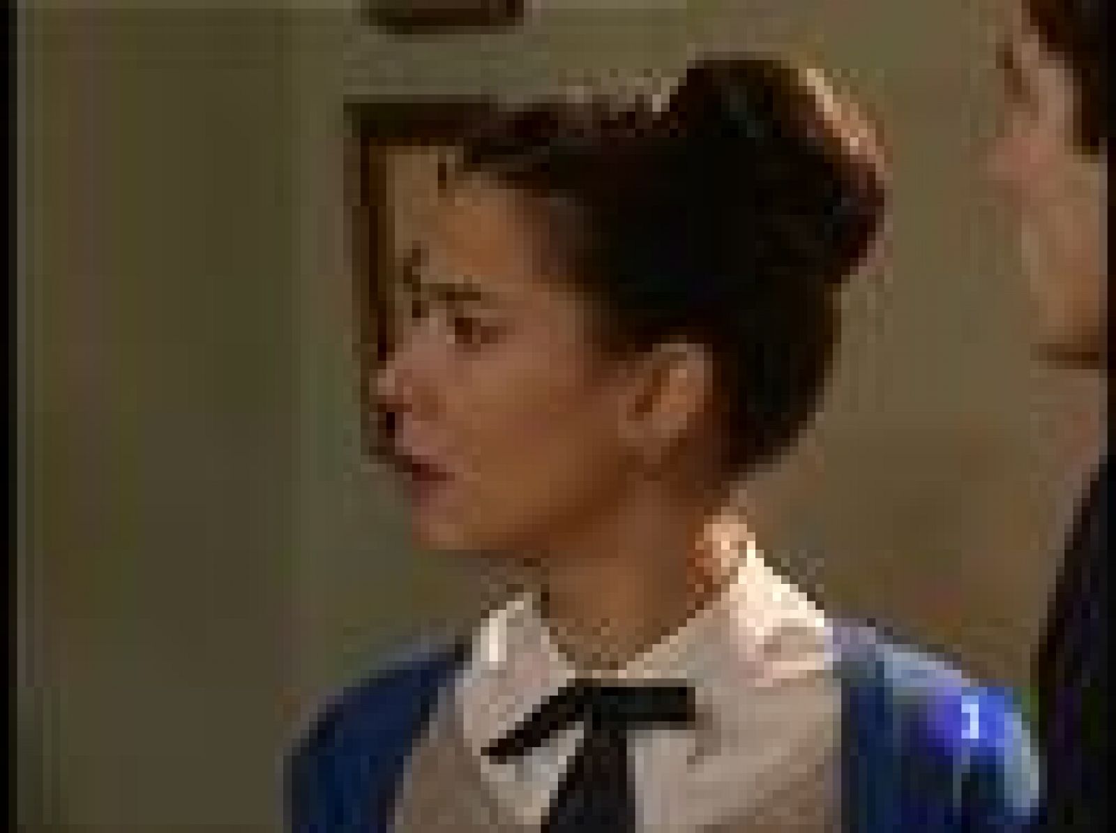 Amar - Teresa, en su peor momento, se abraza a Ana