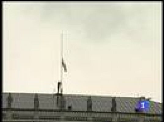 Telediario 1 - Telediario en 4' - 10/04/10