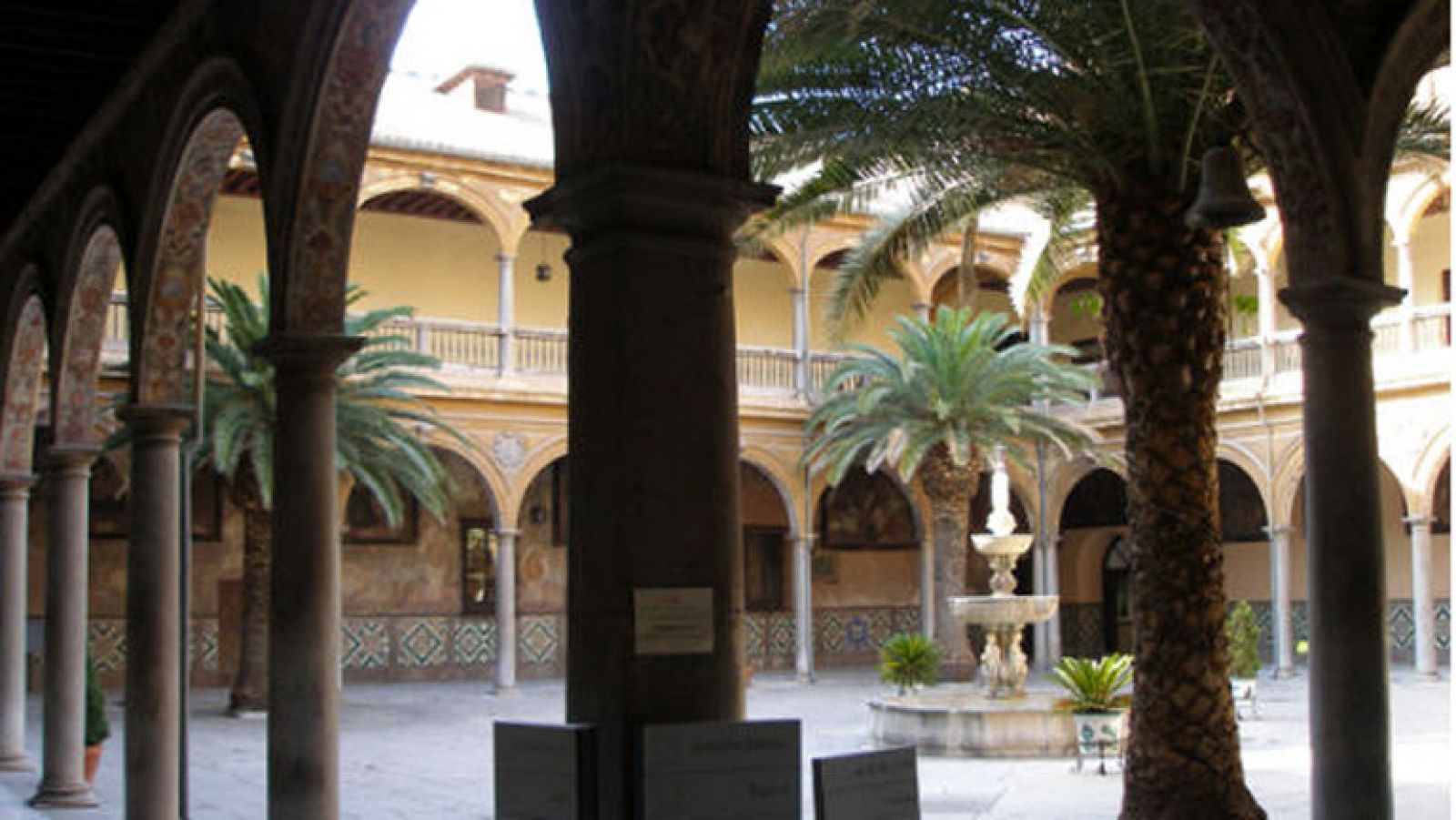 Pueblo de Dios - El loco de Granada - Pueblo de Dios | Ver