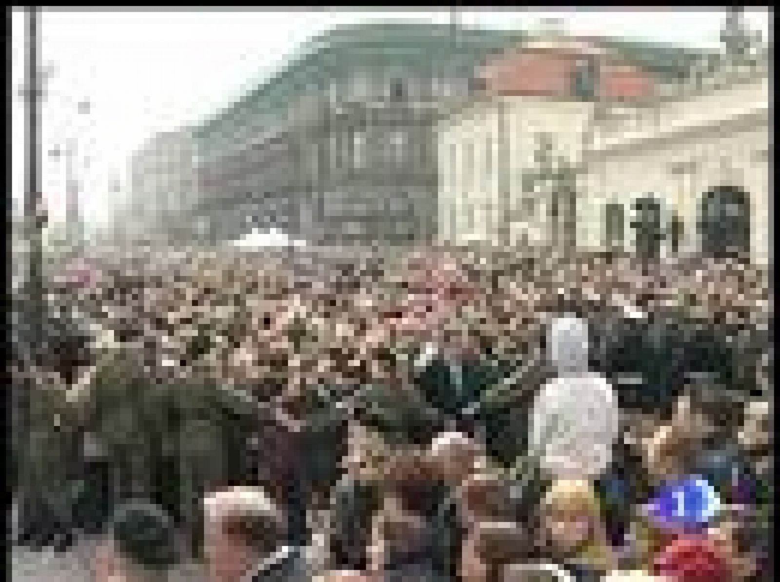 Polonia, rota por el accidente aéreo | Ver