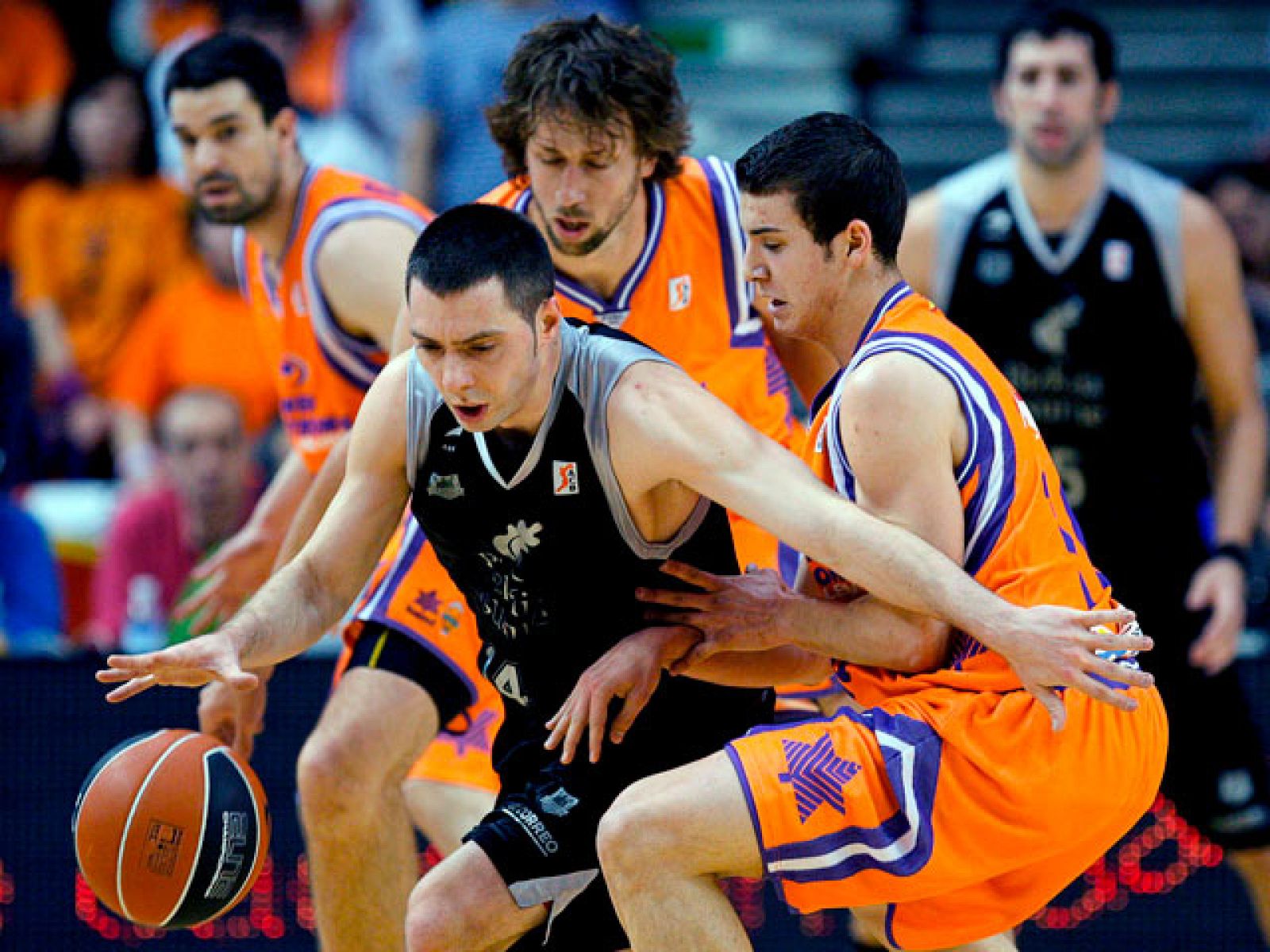 PE Valencia 83-75 Bilbao Basket