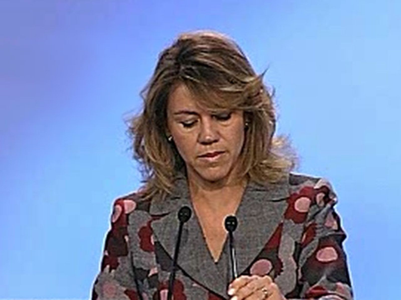 Cospedal pide que Bono explique públicamente su supuesto "incremento patrimonial"