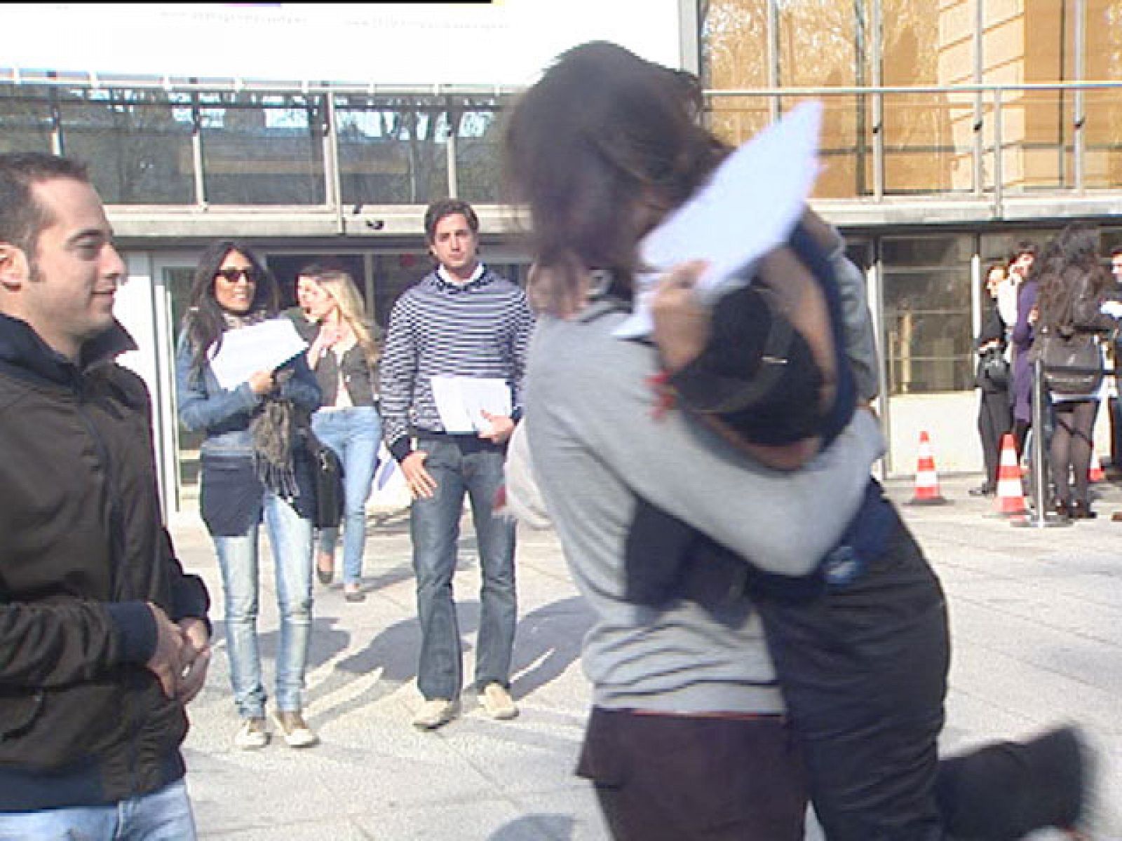 Más de 6.000 licenciados en Medicina eligen desde hoy la especialidad y la plaza concreta en la que harán el MIR - Ciencia y tecnología en Rtve.es | Ver