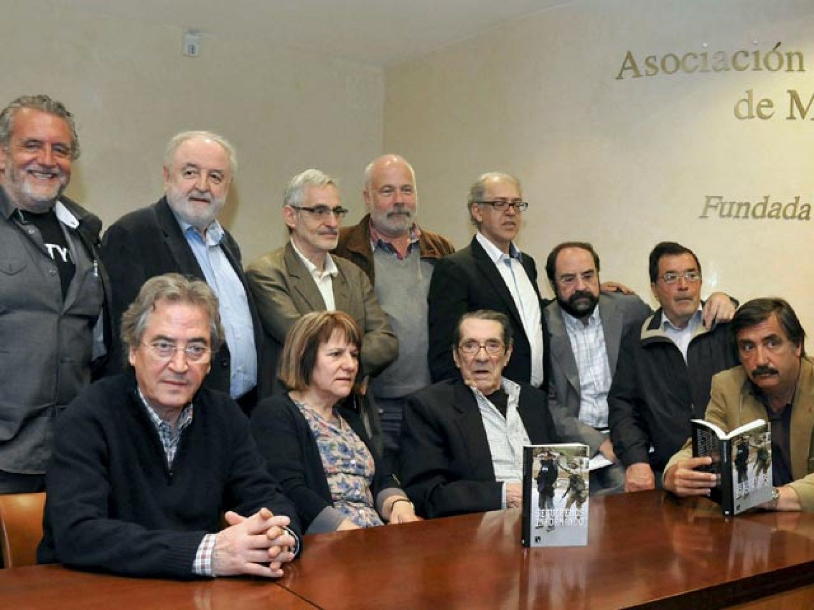 Se presenta en Madrid el libro "Seguiremos informando" | Ver