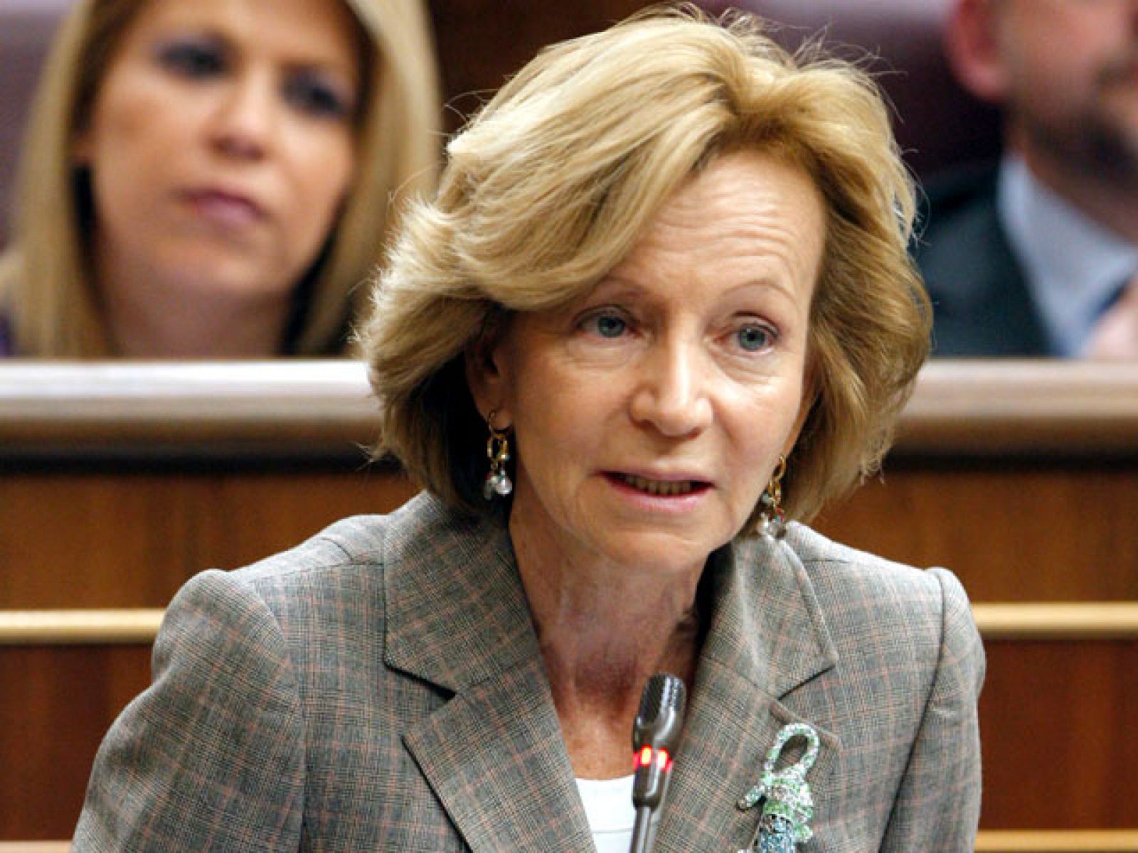 Salgado y Santamaría discrepan sobre la gestión económica del Gobierno | Ver