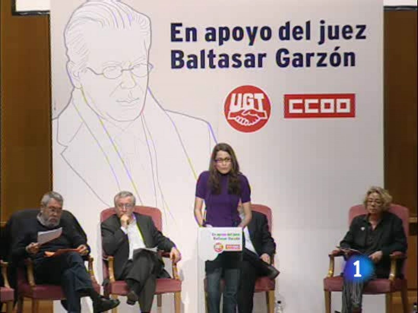 Dentro del mundo judicial, arrecian las críticas por el acto de apoyo a Garzón que ayer organizaron UGT y CCOO