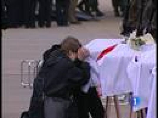  - Llegan 35 cuerpos a Varsovia