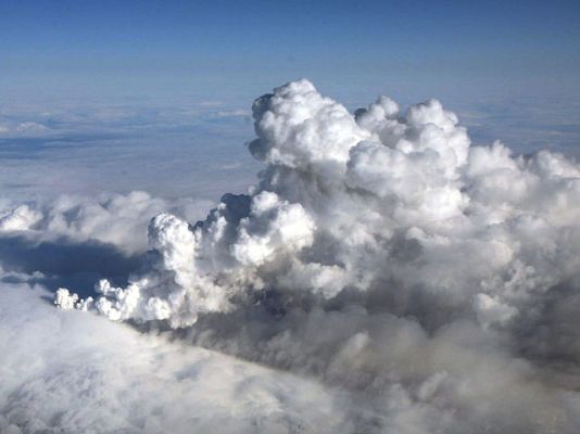 - Paralizado el tráfico aéreo