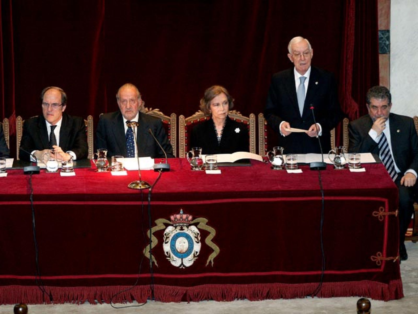 Homenaje en la Real Academia Española a Miguel Delibes | Ver