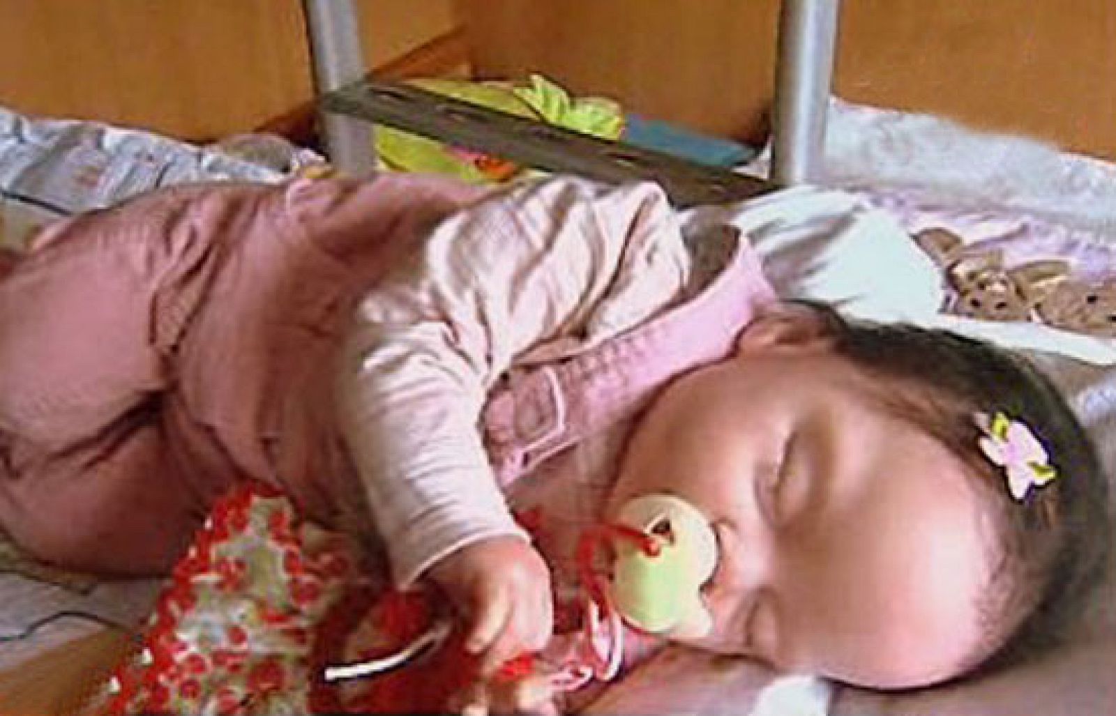 España Directo - Muñecos como bebés | Ver