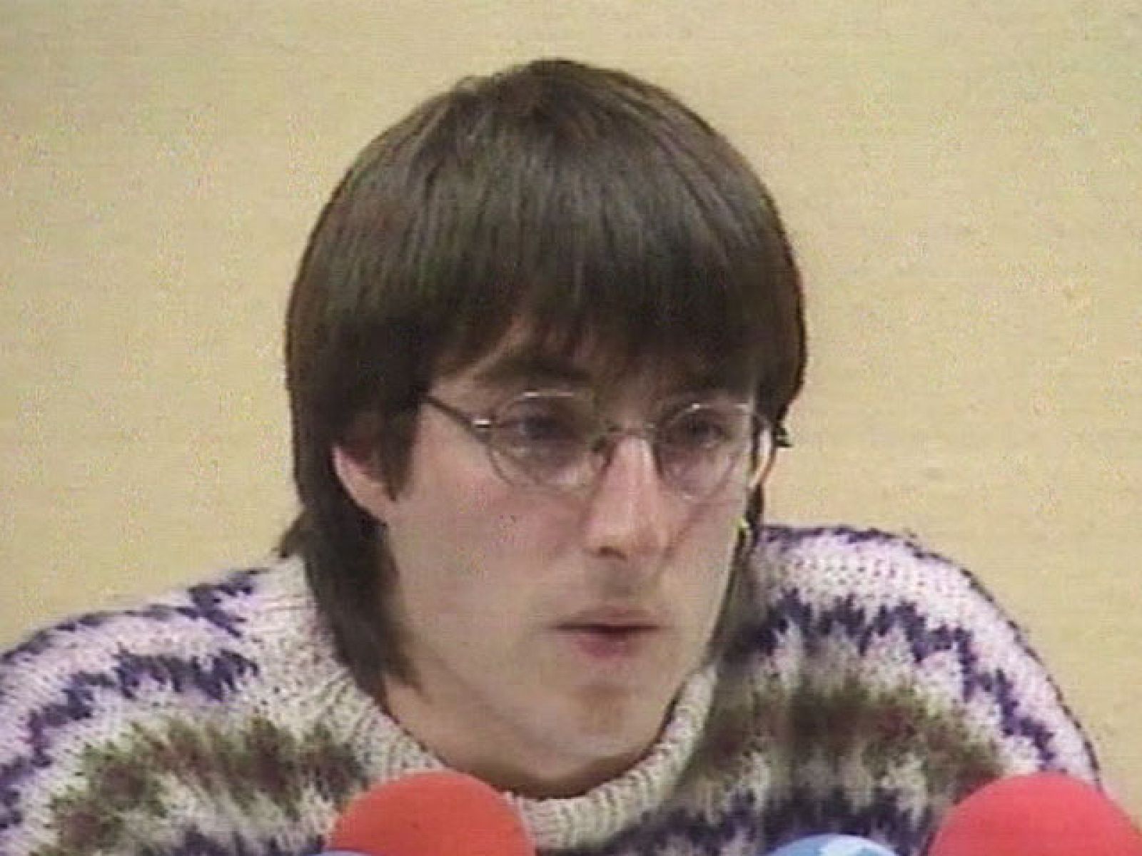 Se trata de David Pla Martín, a quien han detenido en su domicilio de Hendaya, en el sur de Francia y han colaborado la policia francesa y la Policía española que ya le tenía vigilado. Ahora está en depencias policiales de Bayona.