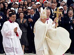 Benedicto XVI podría entrevistarse con las víctimas de abusos sexuales en Malta