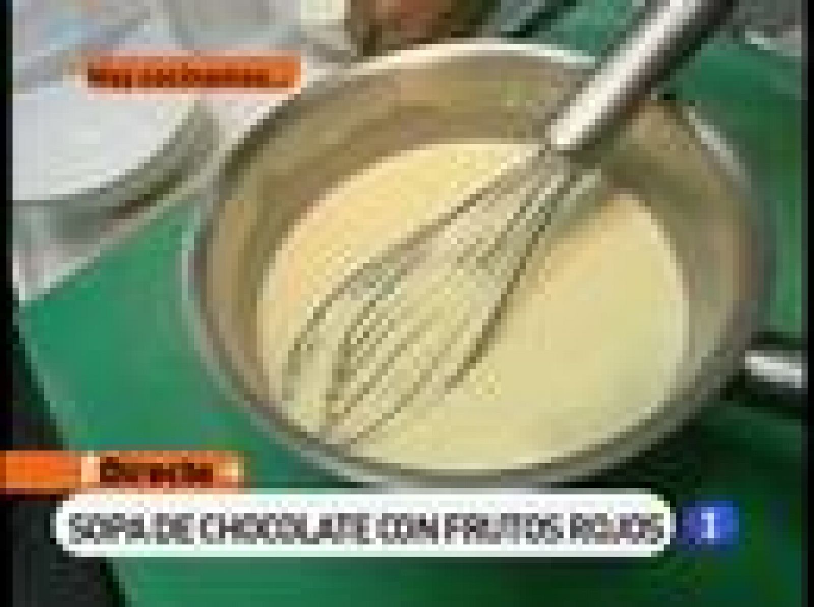 RTVE Cocina: Sopa de chocolate con frutos rojos | RTVE Play