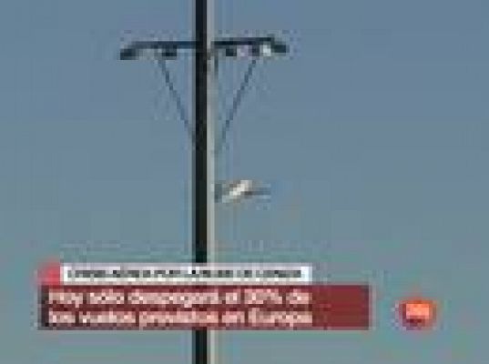  - Sigue cierre parcial de aeropuertos