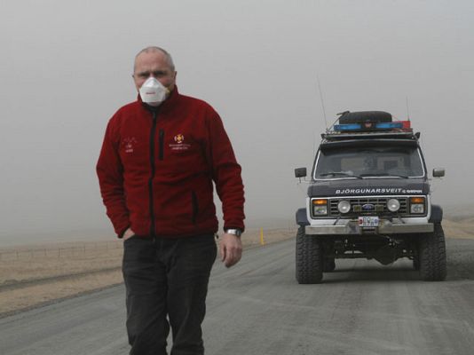  - El volcán sigue activo