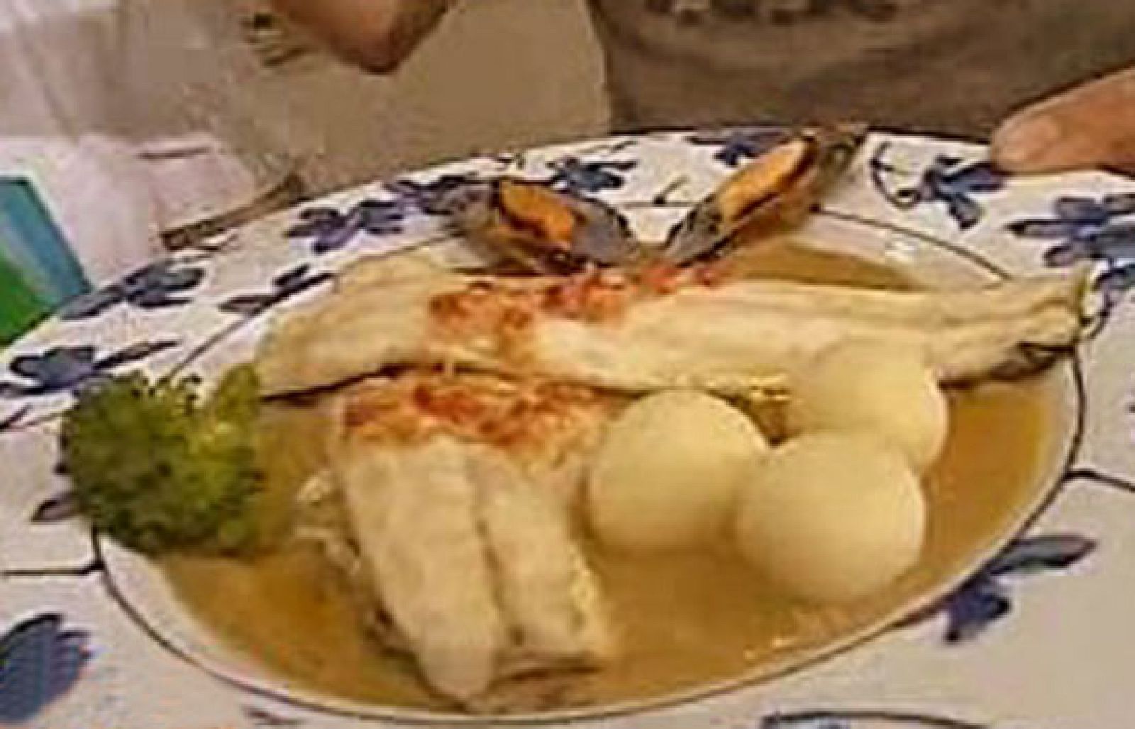 España Directo - Lubina con crema de mejillones - RTVE Cocina | Ver
