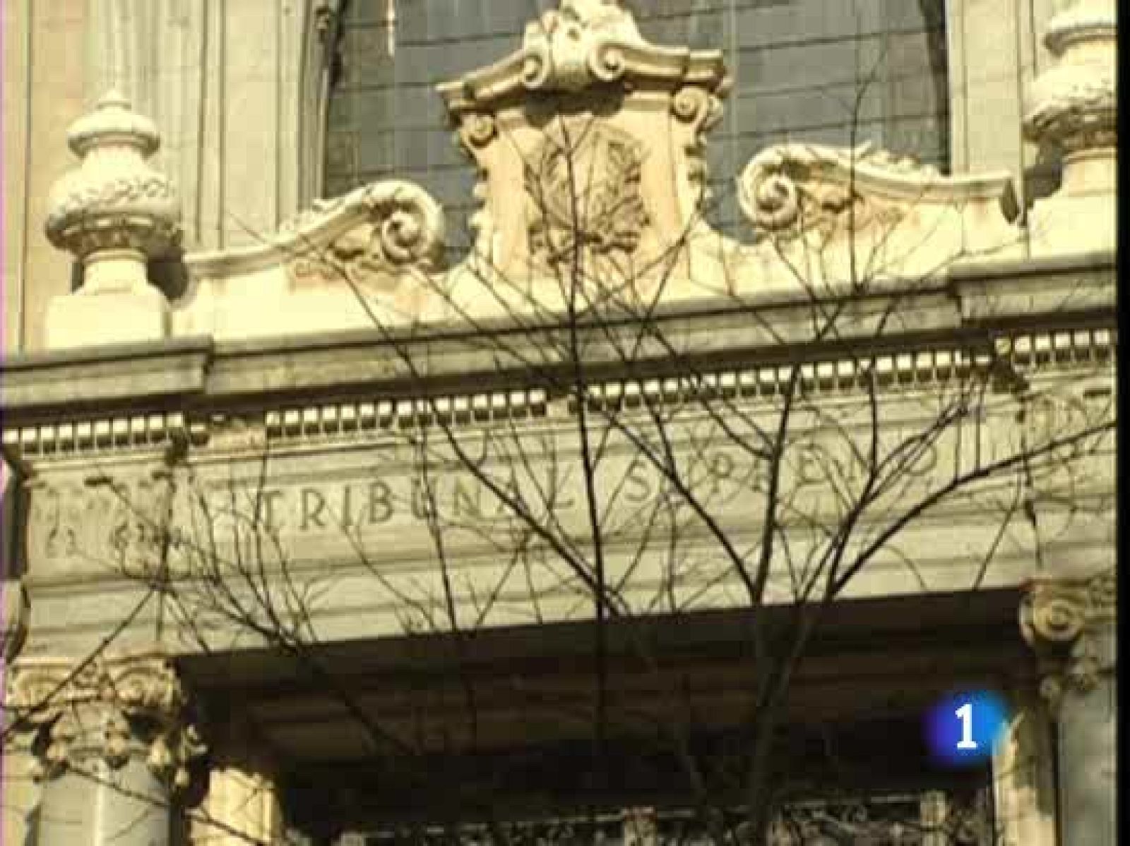 La fiscalía del Supremo no ve indicios suficientes para juzgar a Garzón | Ver