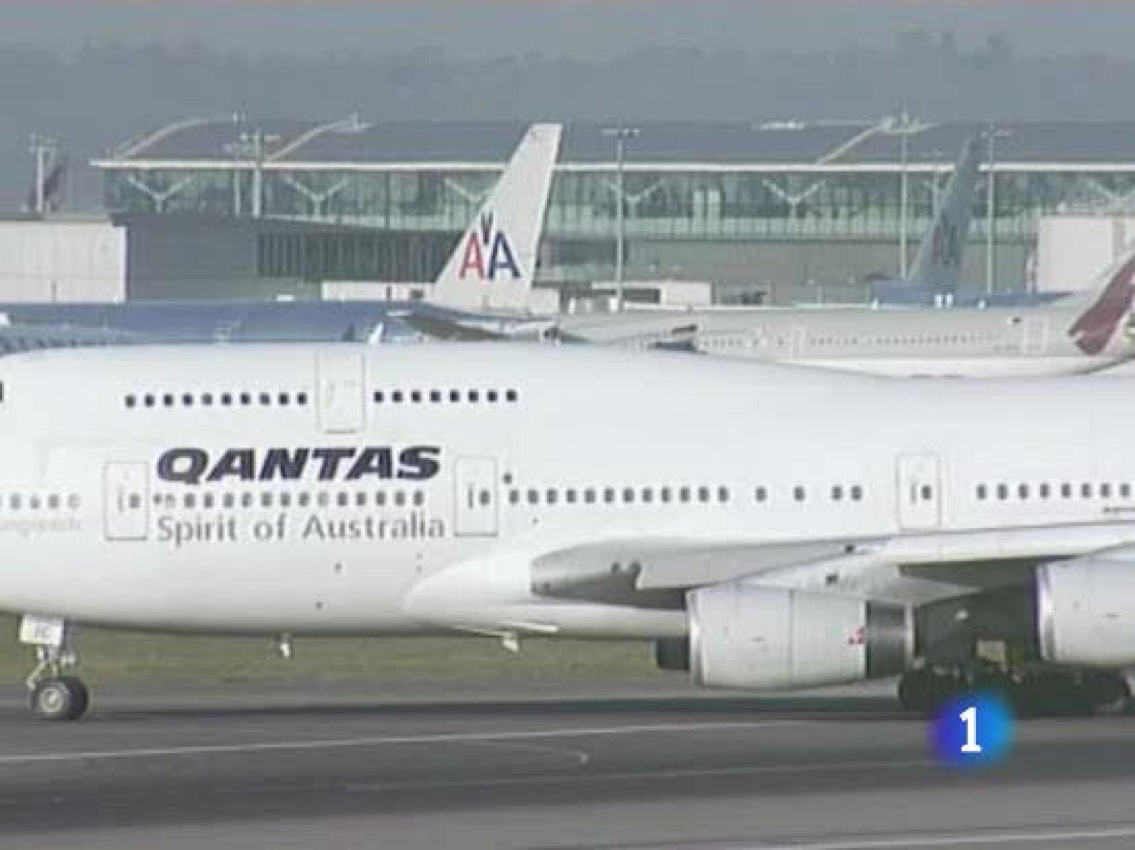 Los aeropuertos españoles funcionan hoy prácticamente al 100% | Ver