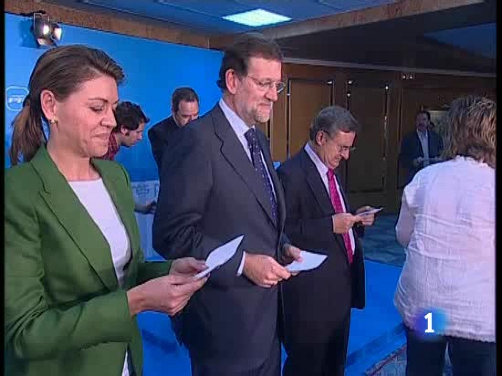 Rajoy acusa al PSOE de no querer que salga adelante el estatuto para Castilla-La Mancha | Ver