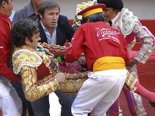  - José Tomás grave tras una cogida