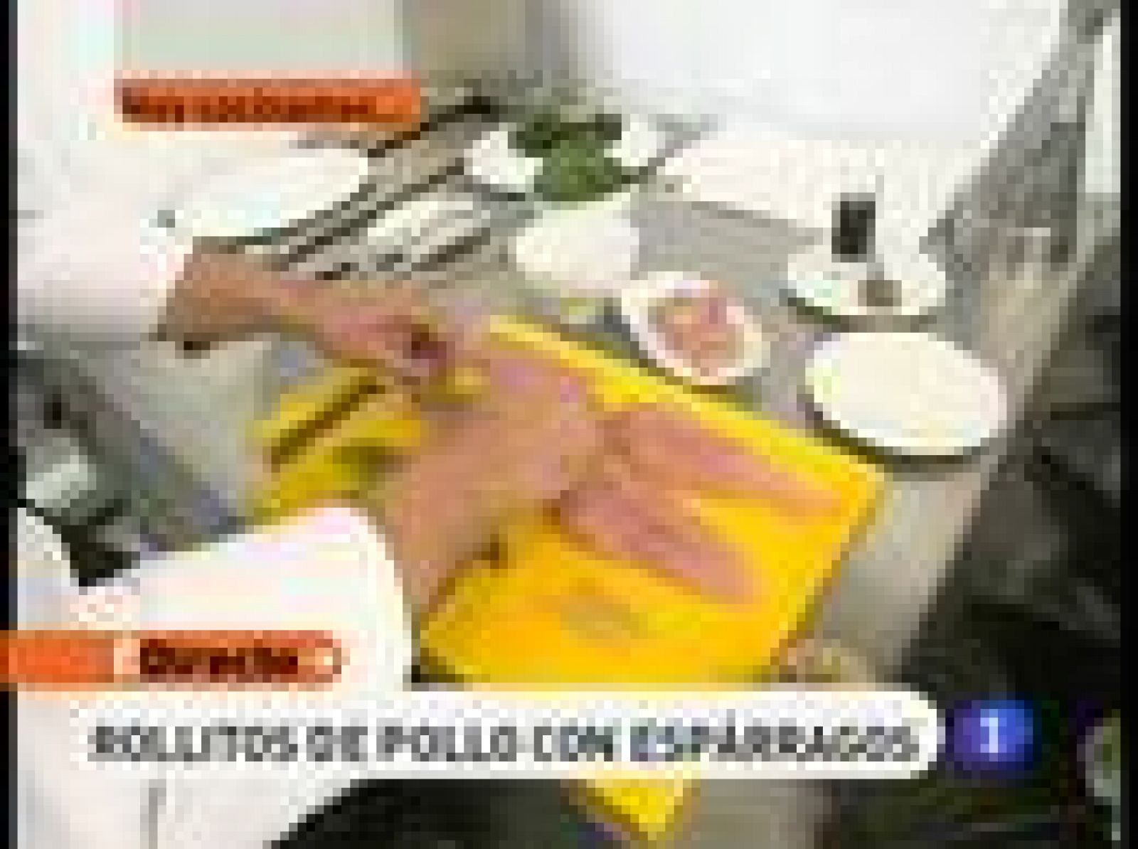 RTVE Cocina: Rollito de pollo con espárragos | RTVE Play