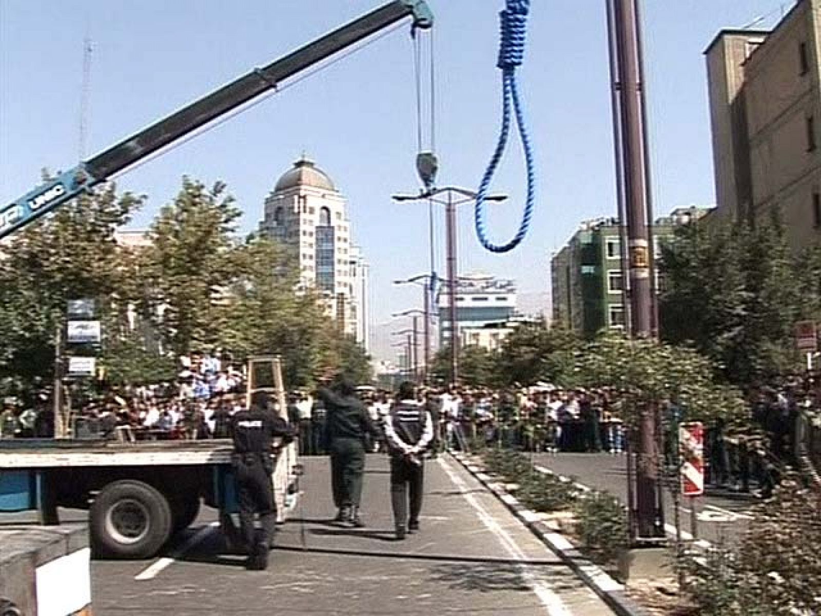 Gays, lesbianas y transexuales solicitan asilo en Europa | Ver