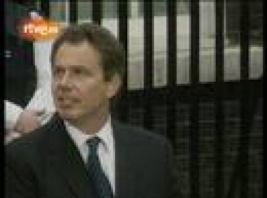Blair devuelve al laborismo al poder en 1997
