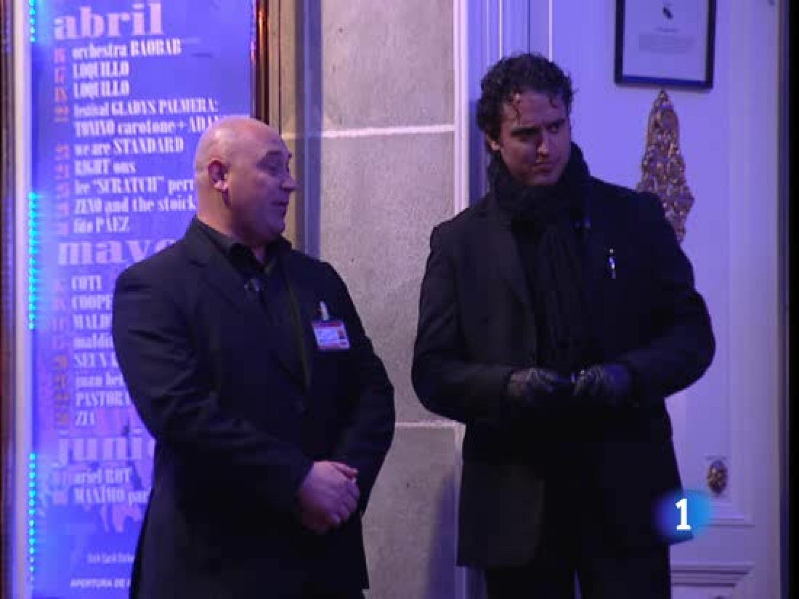 La Comunidad de Madrid ha sancionado a dos locales de ocio nocturno desde que entró en vigor la obligación de que los empresarios empleen sólo a porteros con licencia | Ver