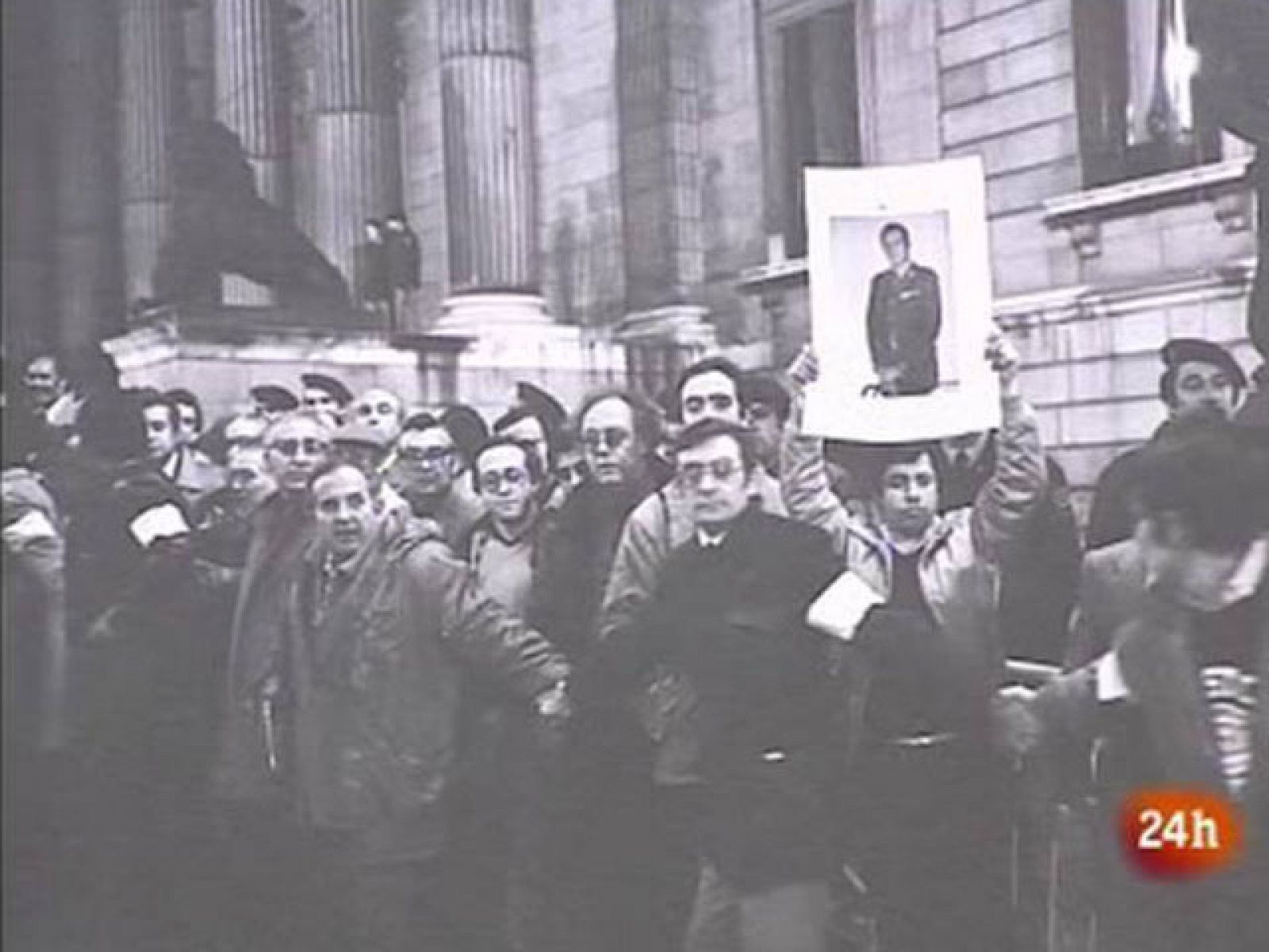 César Lucas, cofundador del diario El País, un fotógrafo artesano de la realidad