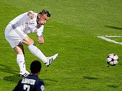 Olic adelanta al Bayern (0-1)