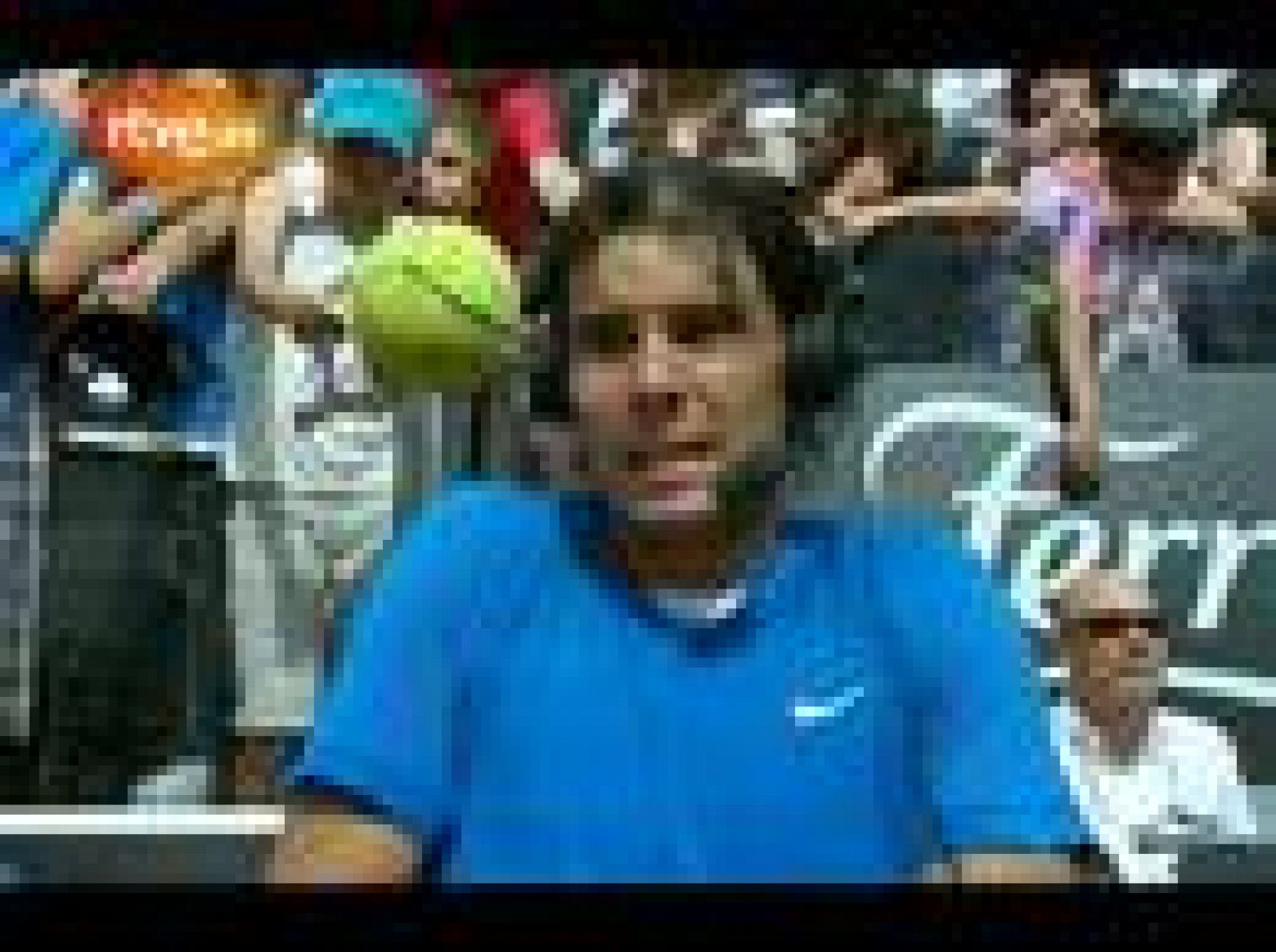 Nadal arrolla en su debut | Ver