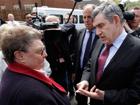 Gordon Brown pide disculpas