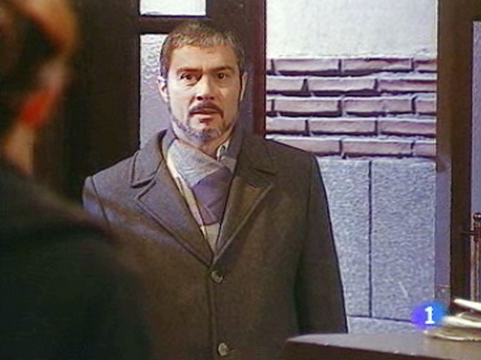 Amar - Simón regresa a la Plaza de los Frutos - Amar en tiempos revueltos | Ver