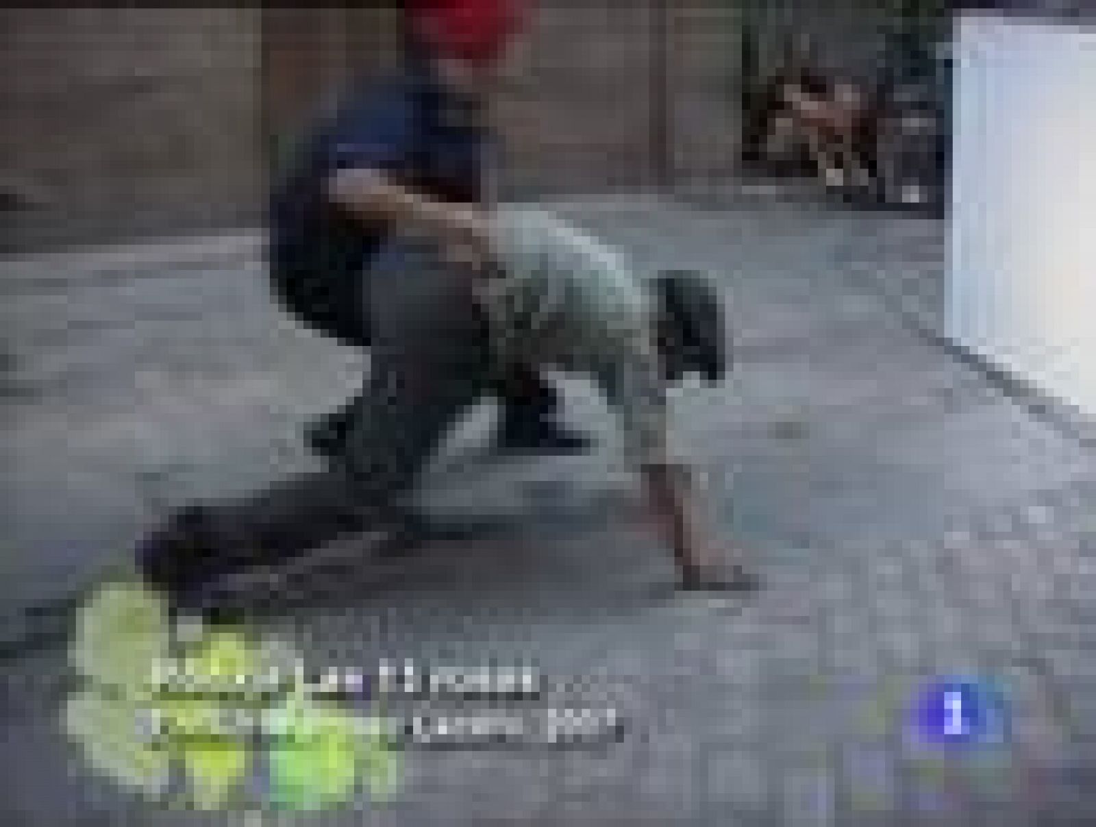 Versión Española - Las trece rosas - Versión española | Ver